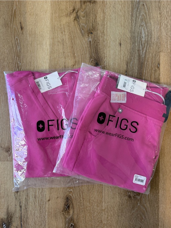 Figs Other - NWT Figs Electric Orchid Set